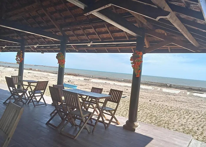 Khu nghỉ mát Biển Ngọc Homstay *