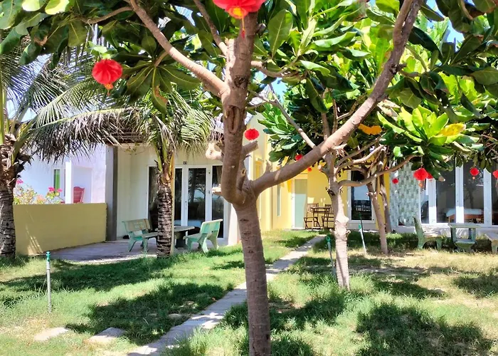 Khu nghỉ mát Biển Ngọc Homstay *