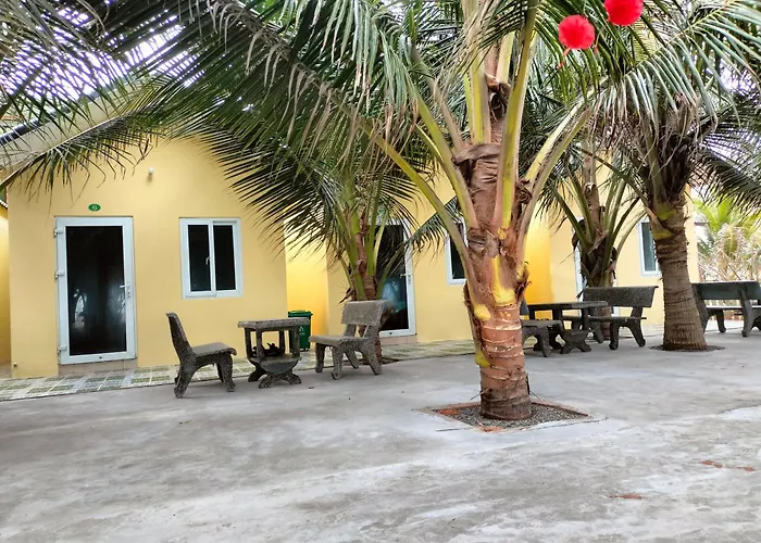 Khu nghỉ mát Biển Ngọc Homstay *